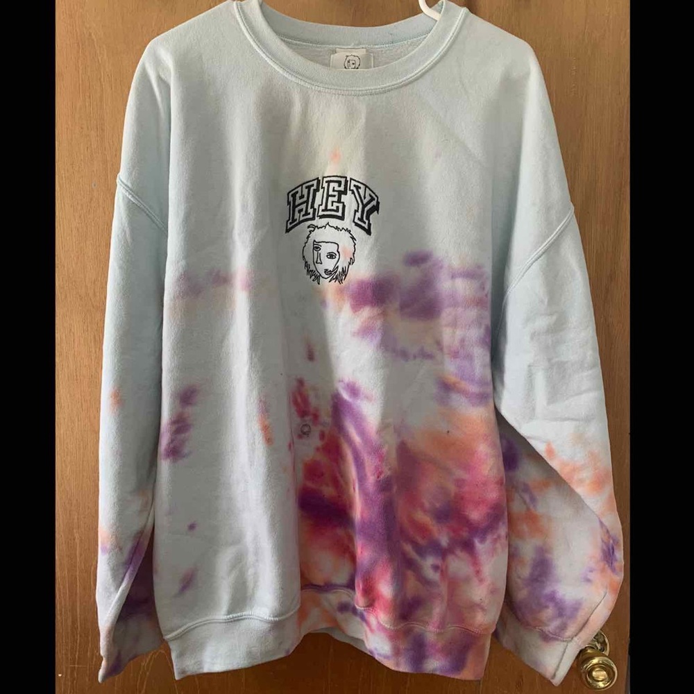 “Heyakilogram” Tie Dye Sweatshirt